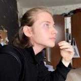 Максим Перов