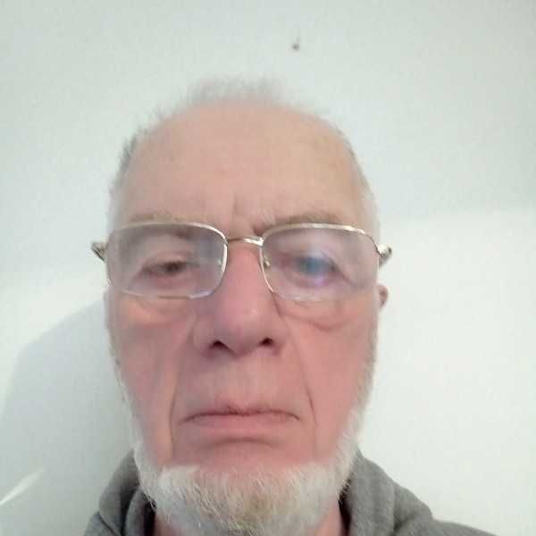 Геннадий Сандлер