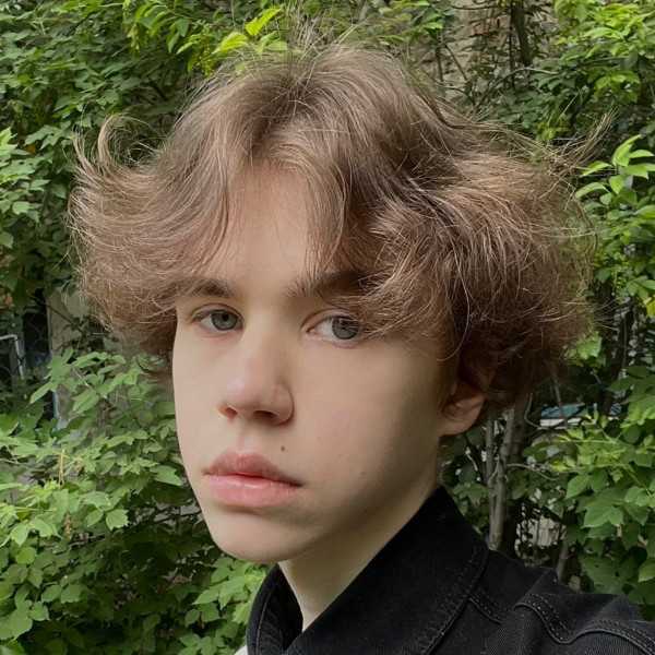 Александр Лыпарев