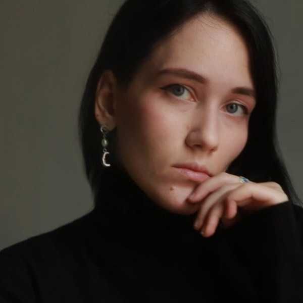 Анастасия Платонова