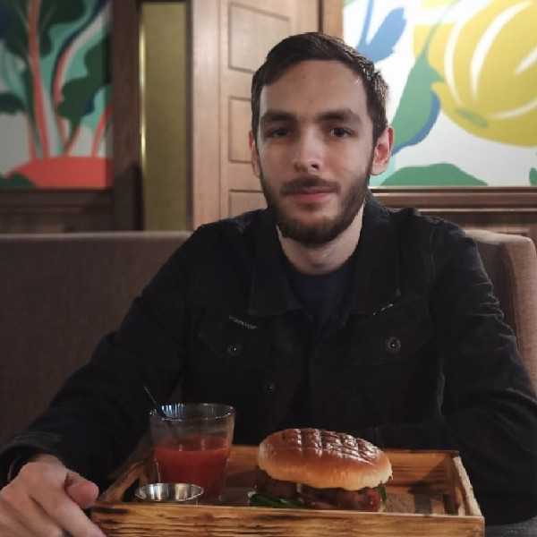 Асгат Саляхов