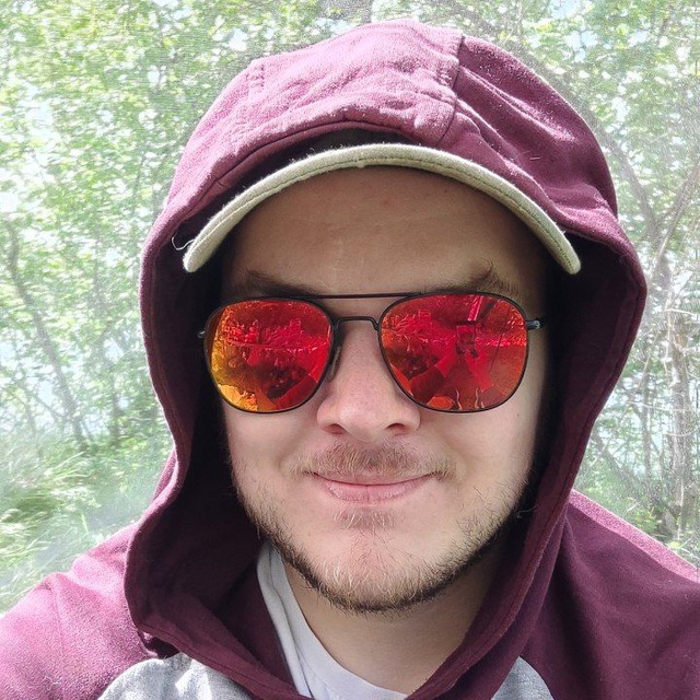 Артём Даниленко