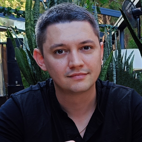 Артем Москаленко